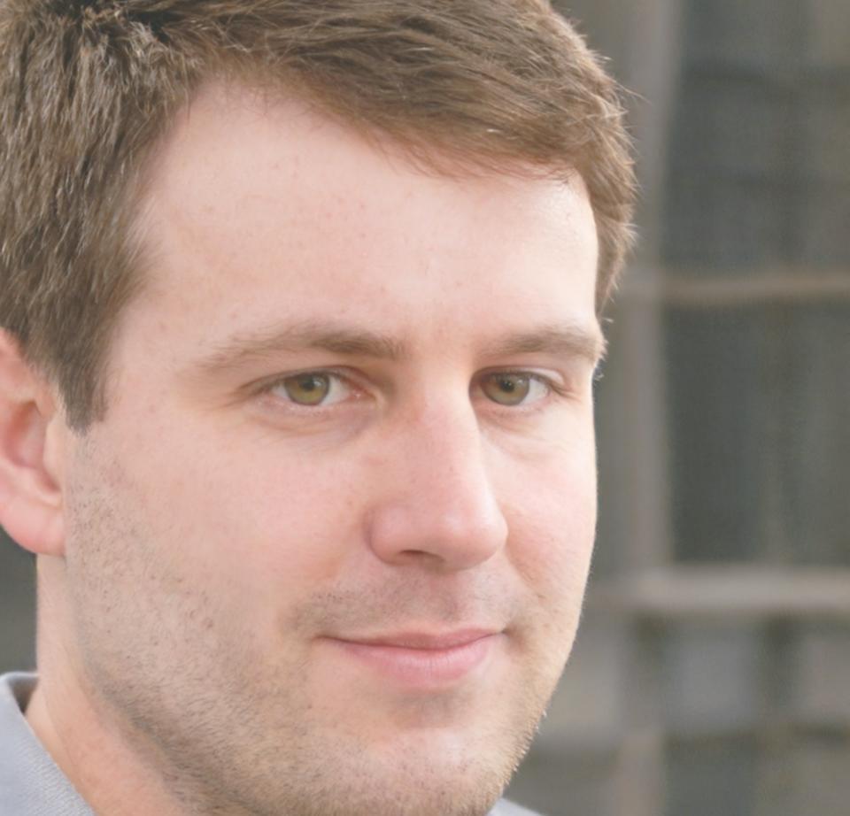Dr. Marcus Weber - Fundamentalanalyse-Experte
